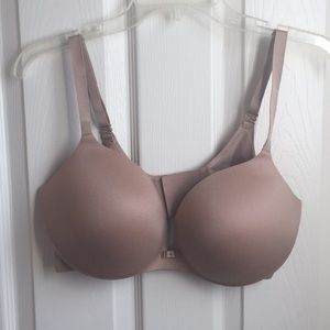Victoria’s Secret Incredible nude bra 38D